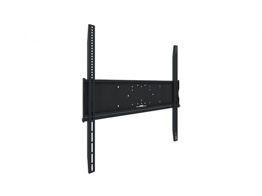 Schwarze TV Wandhalterung aus Metall mit vertikalen und horizontalen Armen, geeignet für Flachbildfernseher; das Modell ist ideal zum Mieten oder Kaufen. Das Produkt ist isoliert vor weißem Hintergrund abgebildet.
