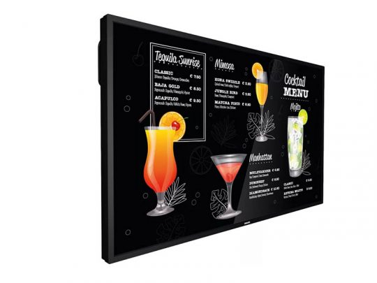 Digitales Display mit Cocktailkarte: Das Produktbild zeigt ein digitales Menü zur Miete oder zum Kauf. Auf schwarzem Hintergrund werden Cocktails wie Tequila Sunrise, Mimosa und Mojito mit weißen Schriftzügen, Preisen und farbigen Getränkebildern präsentiert. Perfekt für Events oder die Gastronomie.