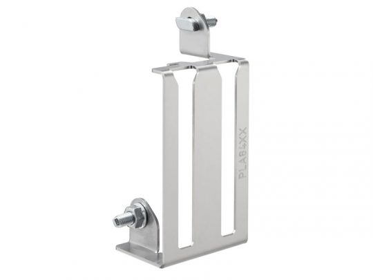 Metallwinkel PLA84XX in L-Form mit vertikalen Schlitzen, Schrauben und Muttern für flexible Montage; ideal zum Mieten oder Kaufen. Der robuste Montagewinkel eignet sich zur sicheren Befestigung von Bauteilen oder Geräten - Produktcode PLA84XX ist seitlich eingraviert.