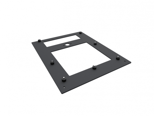 Schwarze, rechteckige Metallplatte (Mounting Plate Pro) mit großem zentralem Ausschnitt, mehreren kleineren Öffnungen und erhöhten zylindrischen Montagepfosten - ideal zum Kaufen oder Mieten - aus niedriger Perspektive auf weißem Hintergrund fotografiert.