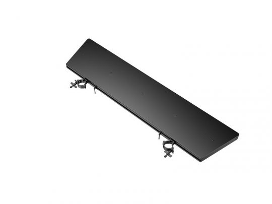 Die Unilumin Stacking - URMIII Stacking Plattform (Neuware) ist eine rechteckige, schwarze Plattform mit abgerundeten Ecken und zwei verstellbaren Klemmen an der Unterseite. Das Produkt ist isoliert vor weißem Hintergrund abgebildet und eignet sich ideal zum sicheren Stapeln von AV-Technik.