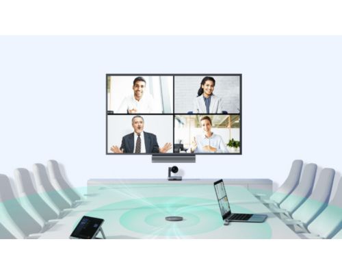 Moderner Konferenzraum mit einem Laptop, einem Speakerphone und dem Yealink VCM36-W drahtlosen Mikrofon auf dem Tisch - ideale Ausstattung für professionelle Business-Meetings, Besprechungsräume oder Unternehmen, die Konferenztechnik mieten oder kaufen möchten.